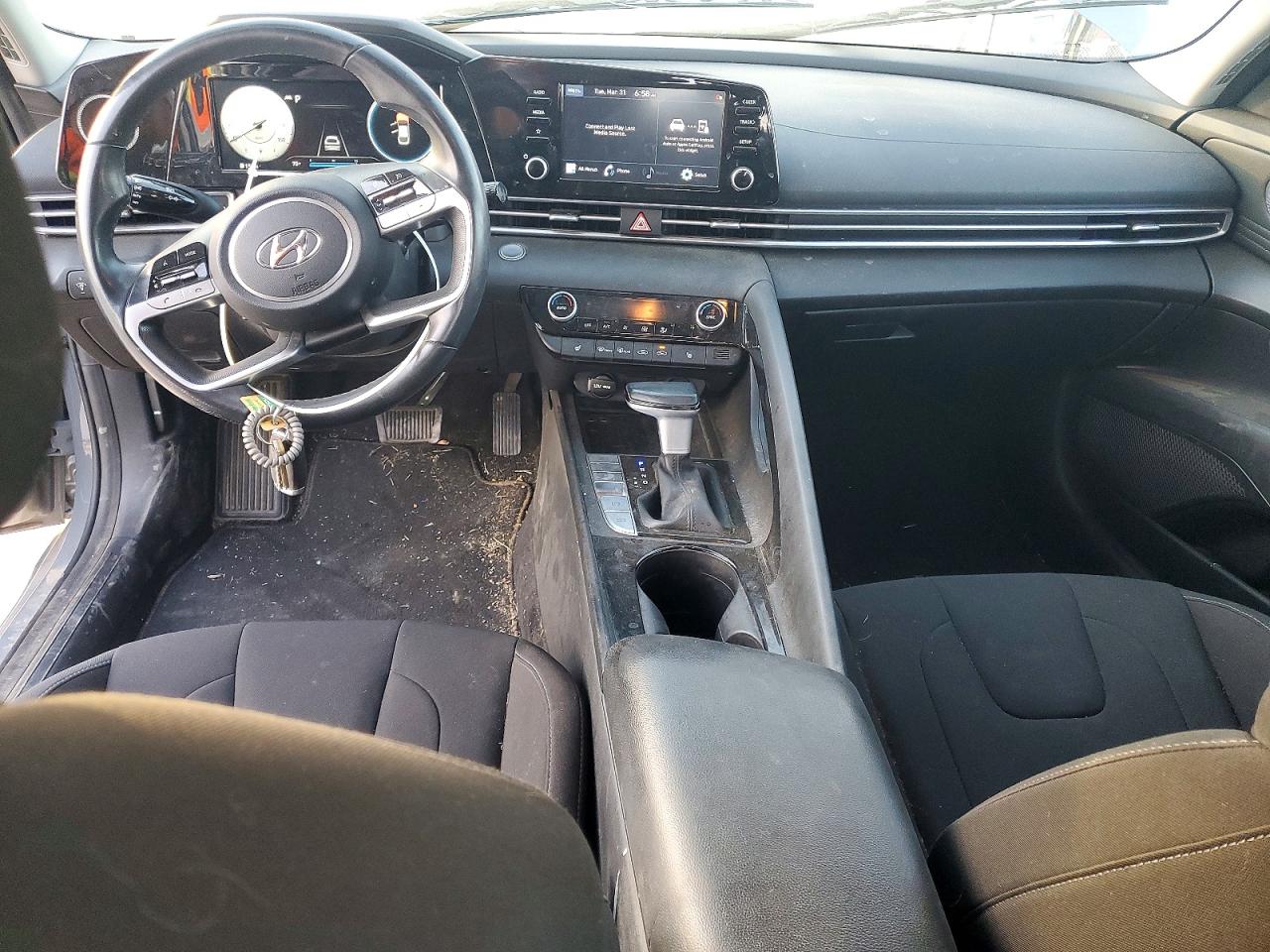 2021 HYUNDAI ELANTRA SEL photo 8