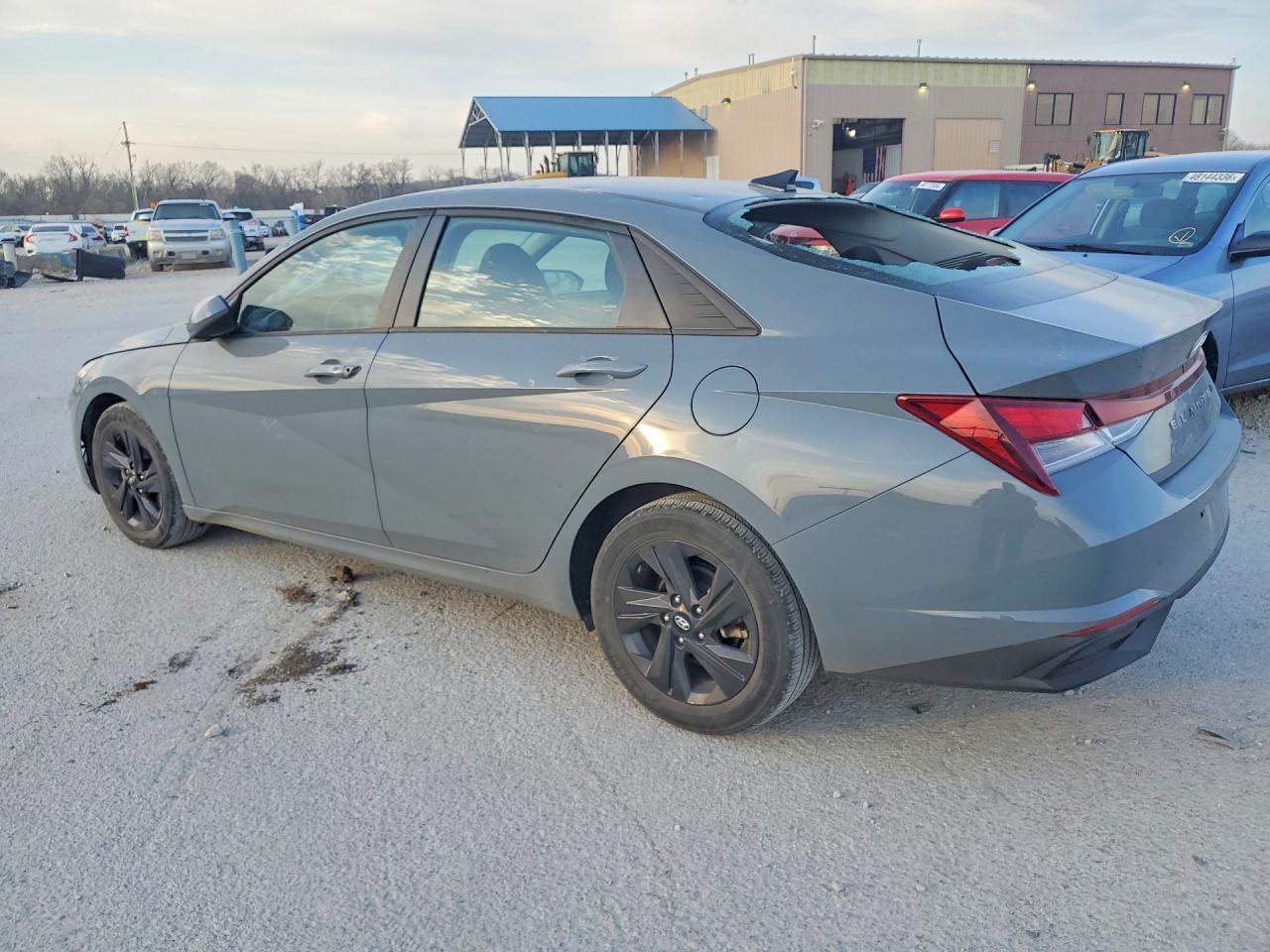 2021 HYUNDAI ELANTRA SEL photo 2