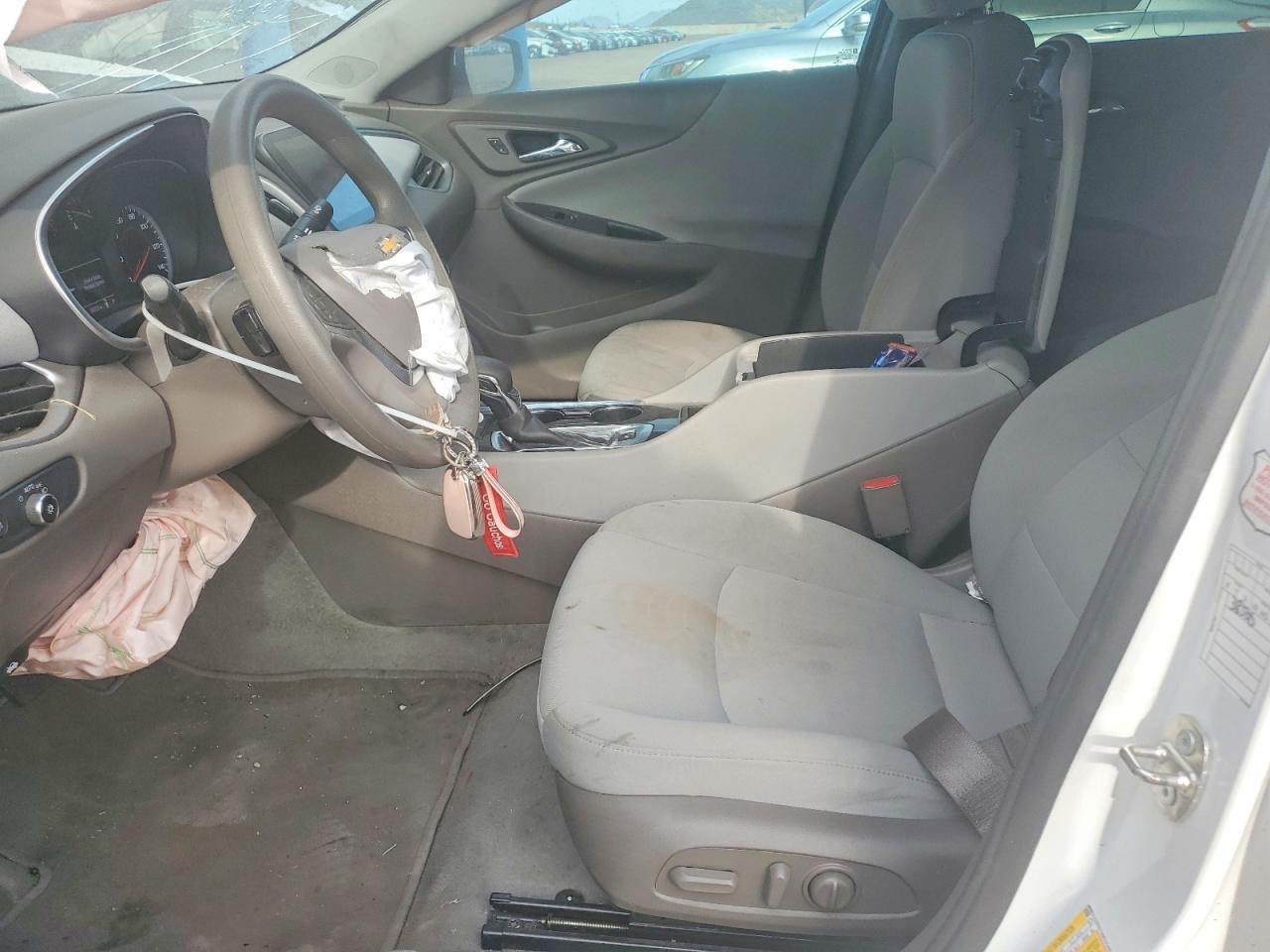 2022 CHEVROLET MALIBU LT photo 13