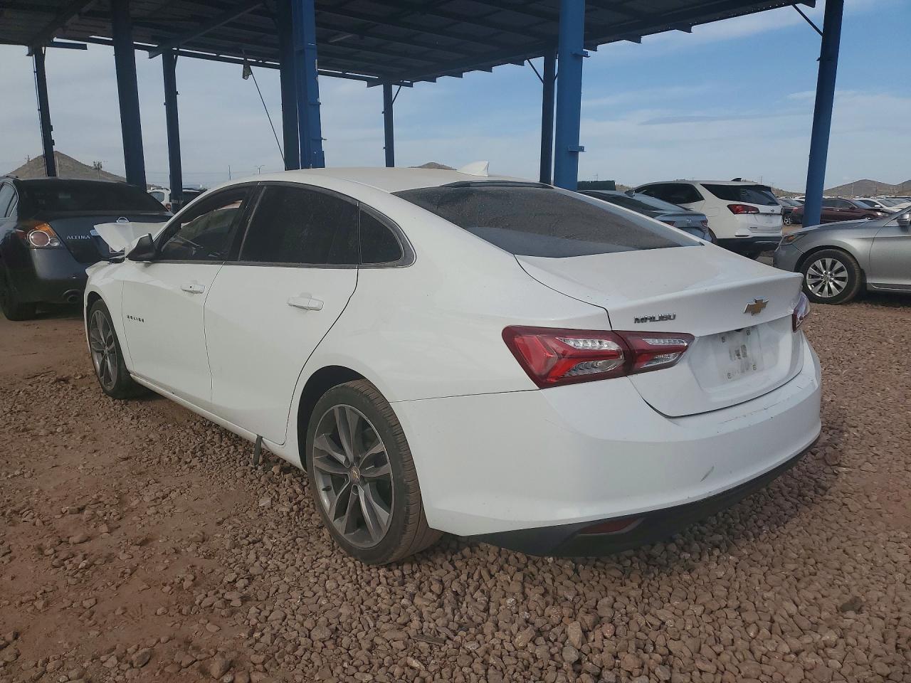 2022 CHEVROLET MALIBU LT photo 3