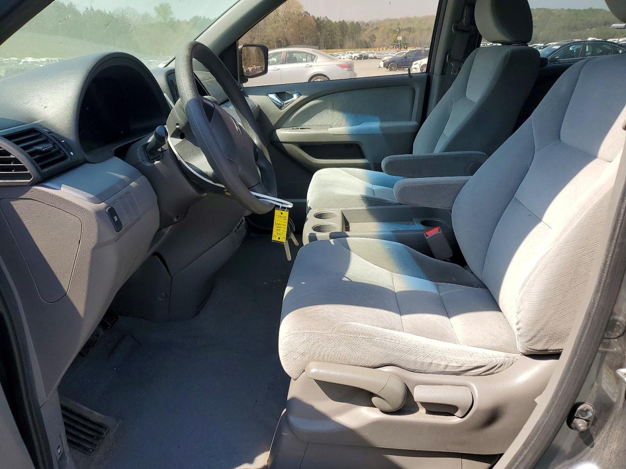 2010 HONDA ODYSSEY LX photo 19