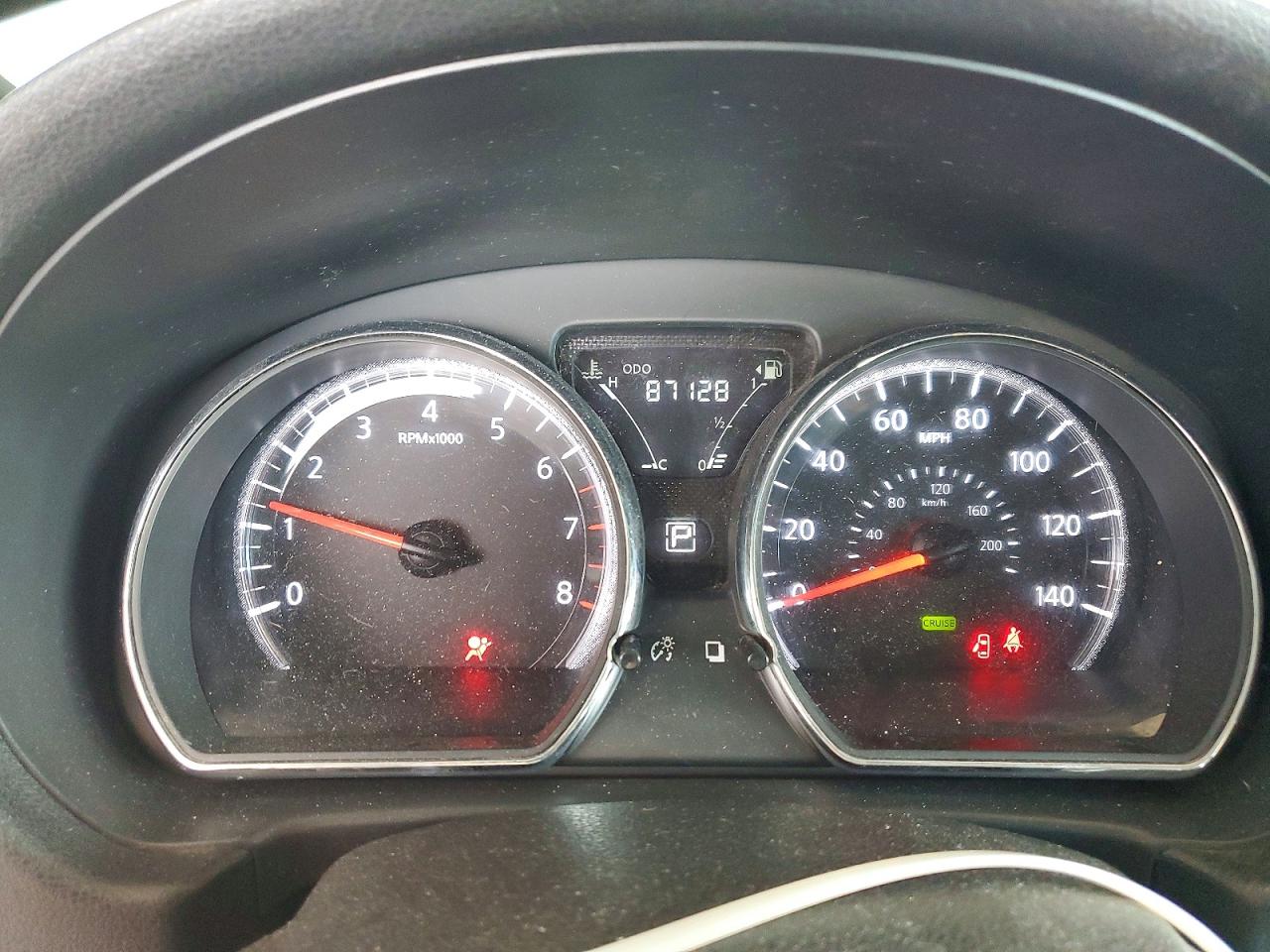 2019 NISSAN VERSA SV photo 25