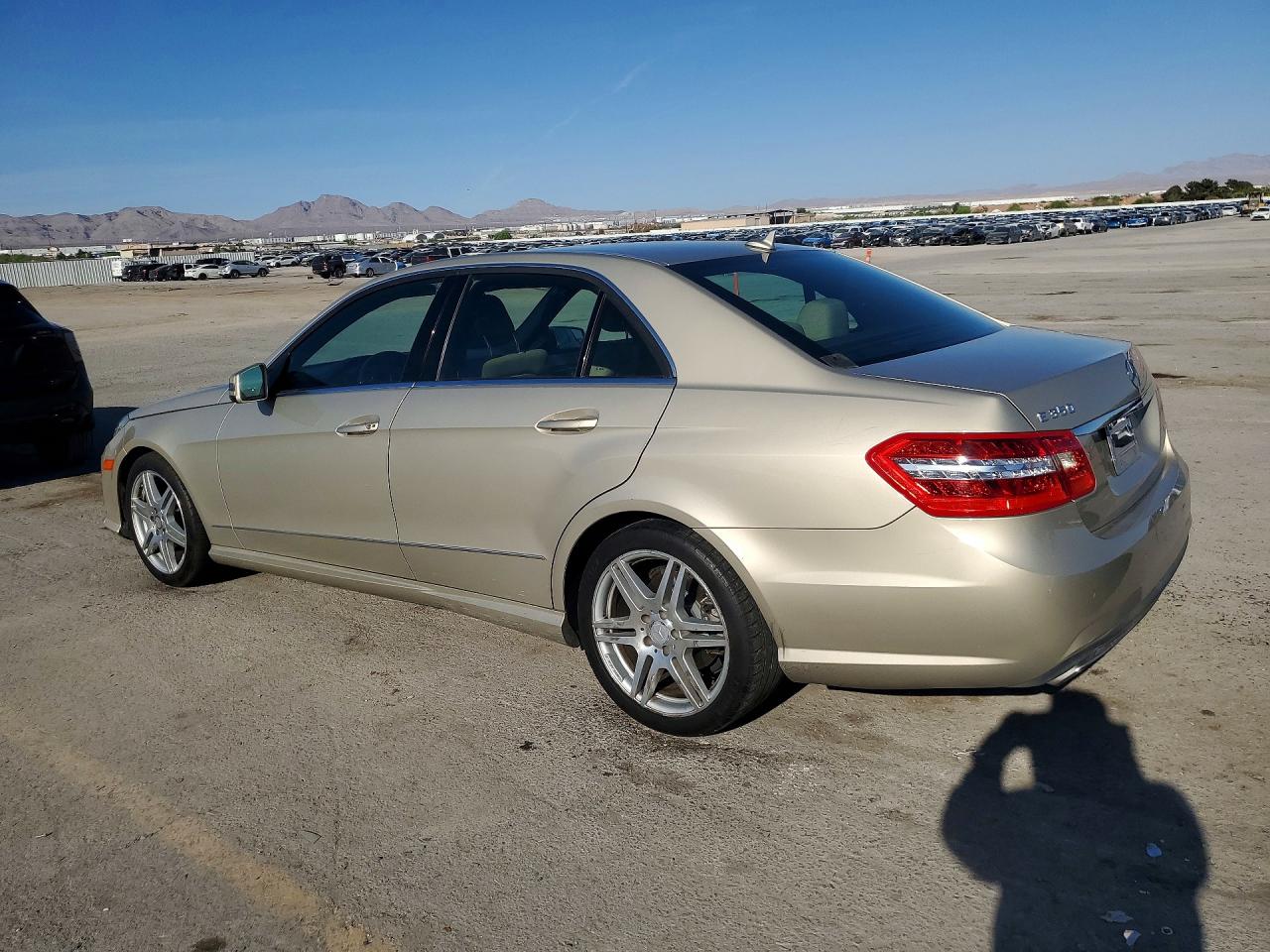 2010 MERCEDES-BENZ E 350 photo 3