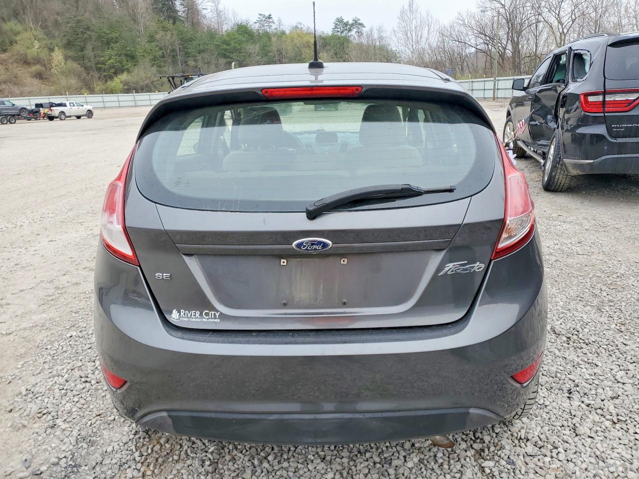 2015 FORD FIESTA SE photo 6