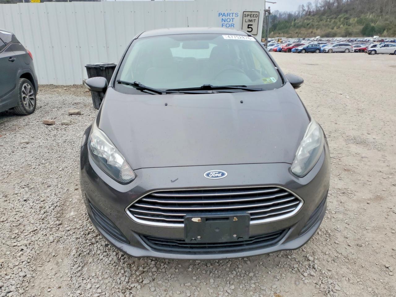 2015 FORD FIESTA SE photo 5