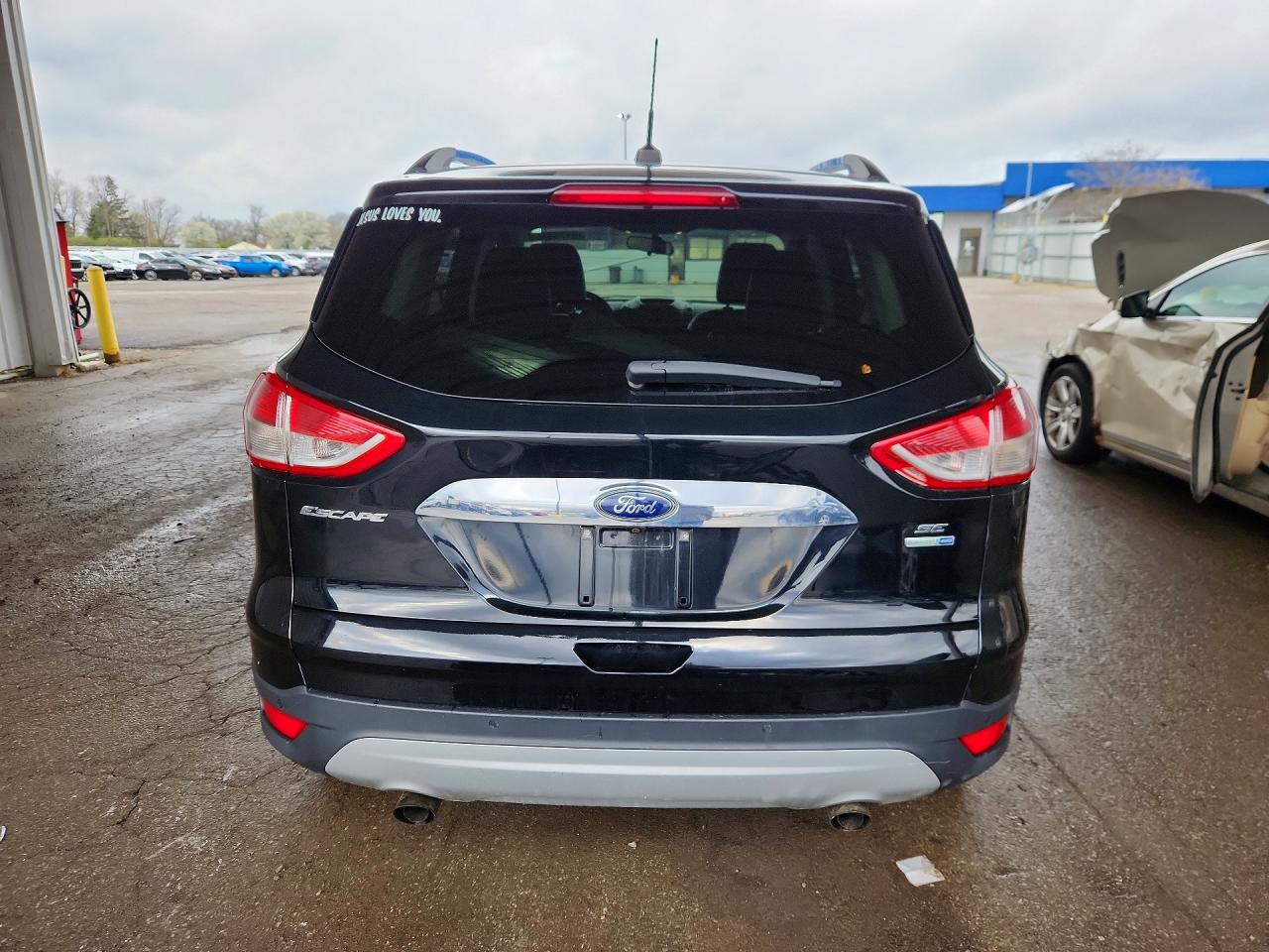 2016 FORD ESCAPE SE photo 16