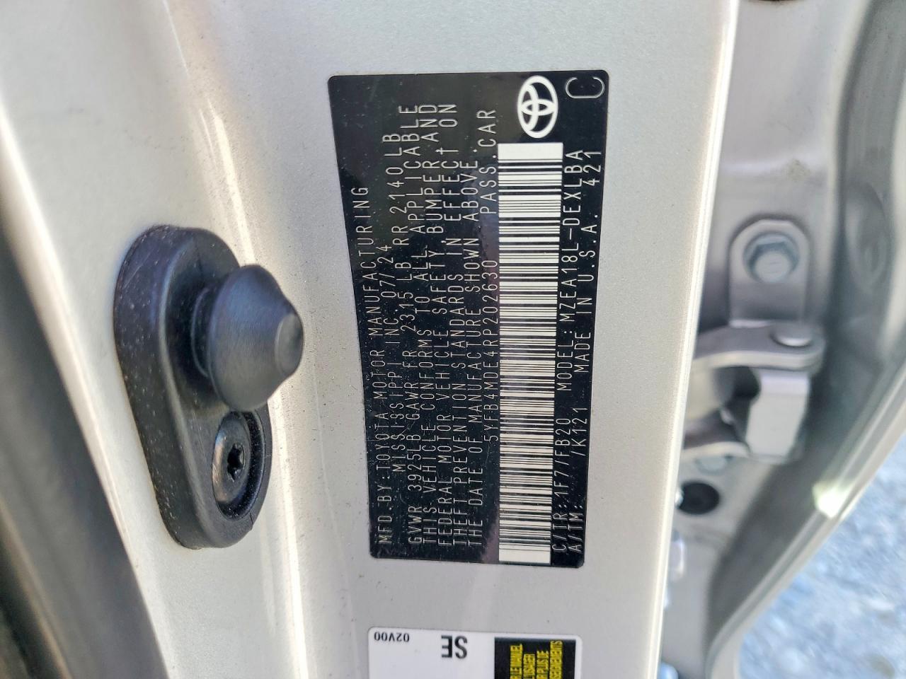 2024 TOYOTA COROLLA LE photo 25