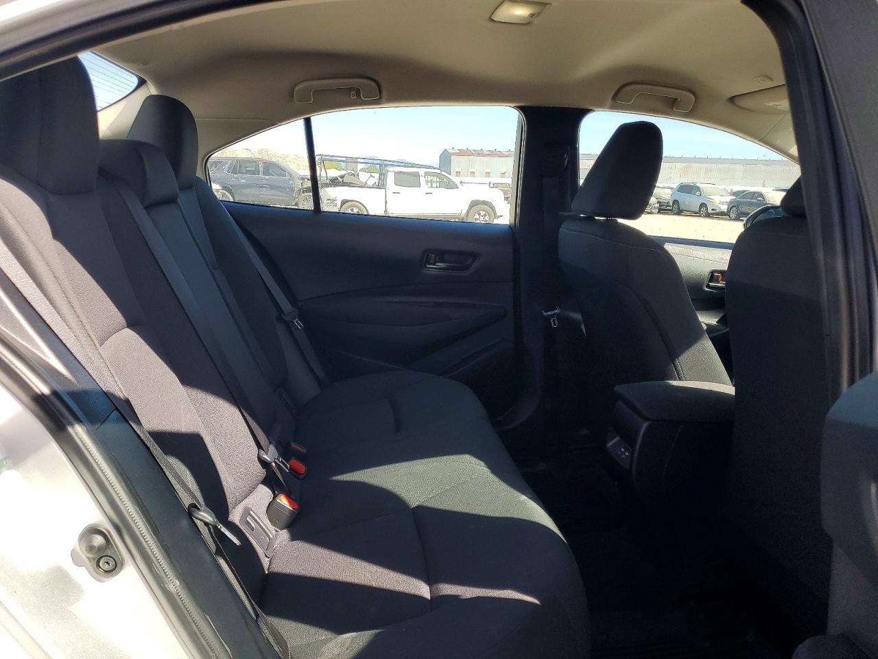 2024 TOYOTA COROLLA LE photo 19
