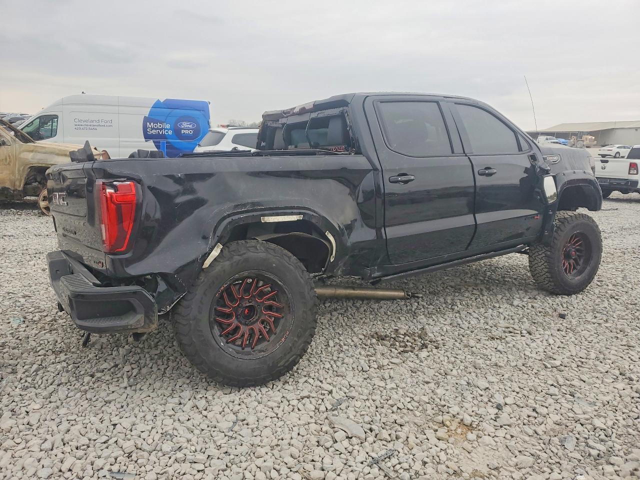 2020 GMC SIERRA K1500 AT4 photo 3