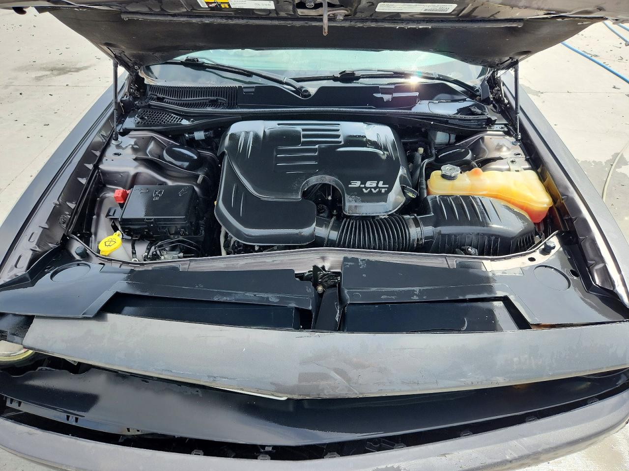 2016 DODGE CHALLENGER SXT photo 21