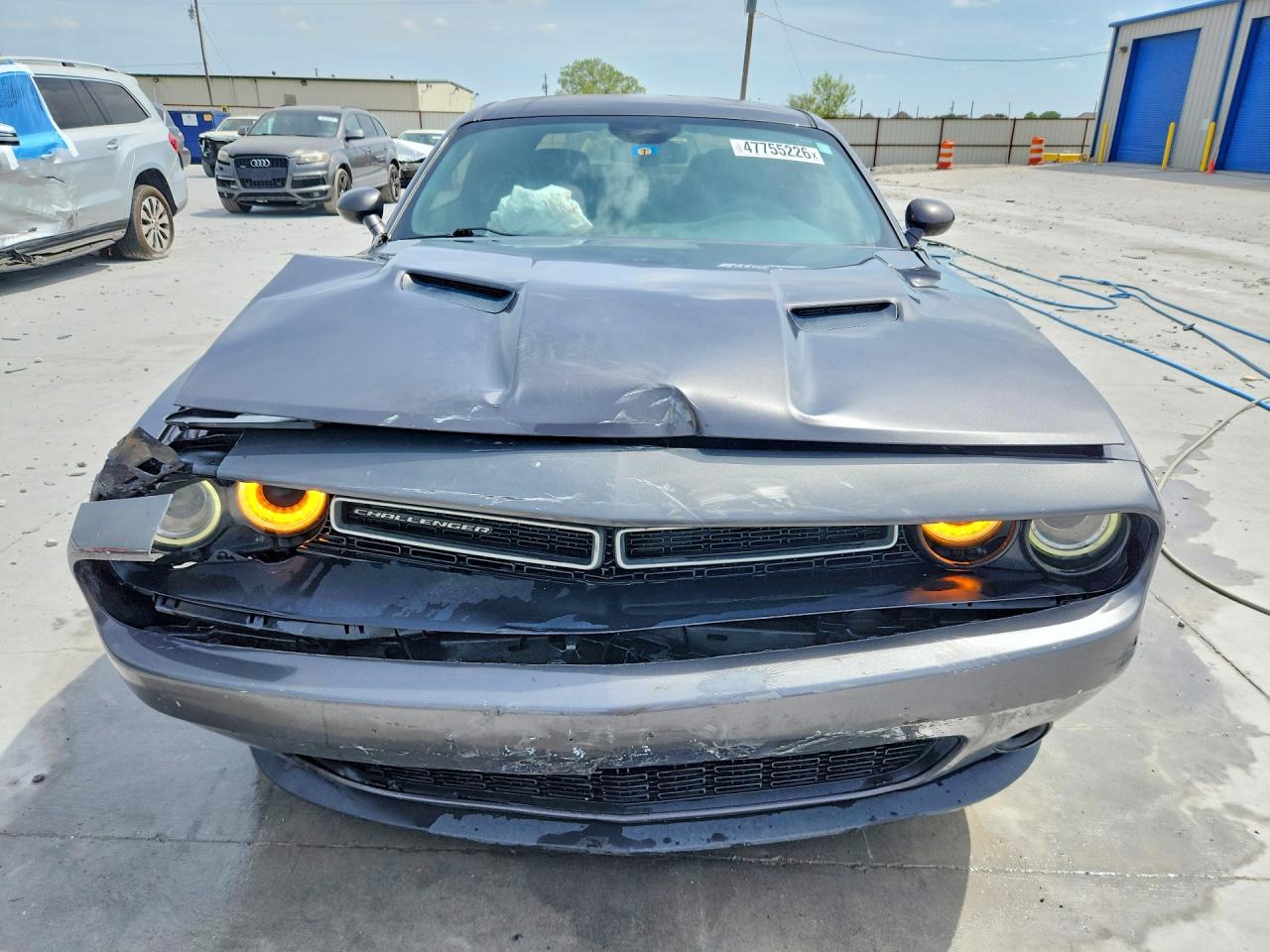 2016 DODGE CHALLENGER SXT photo 9