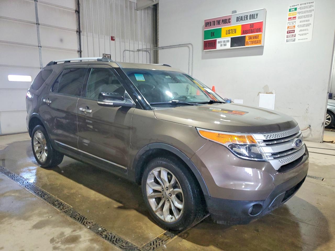 2015 FORD EXPLORER XLT photo 10