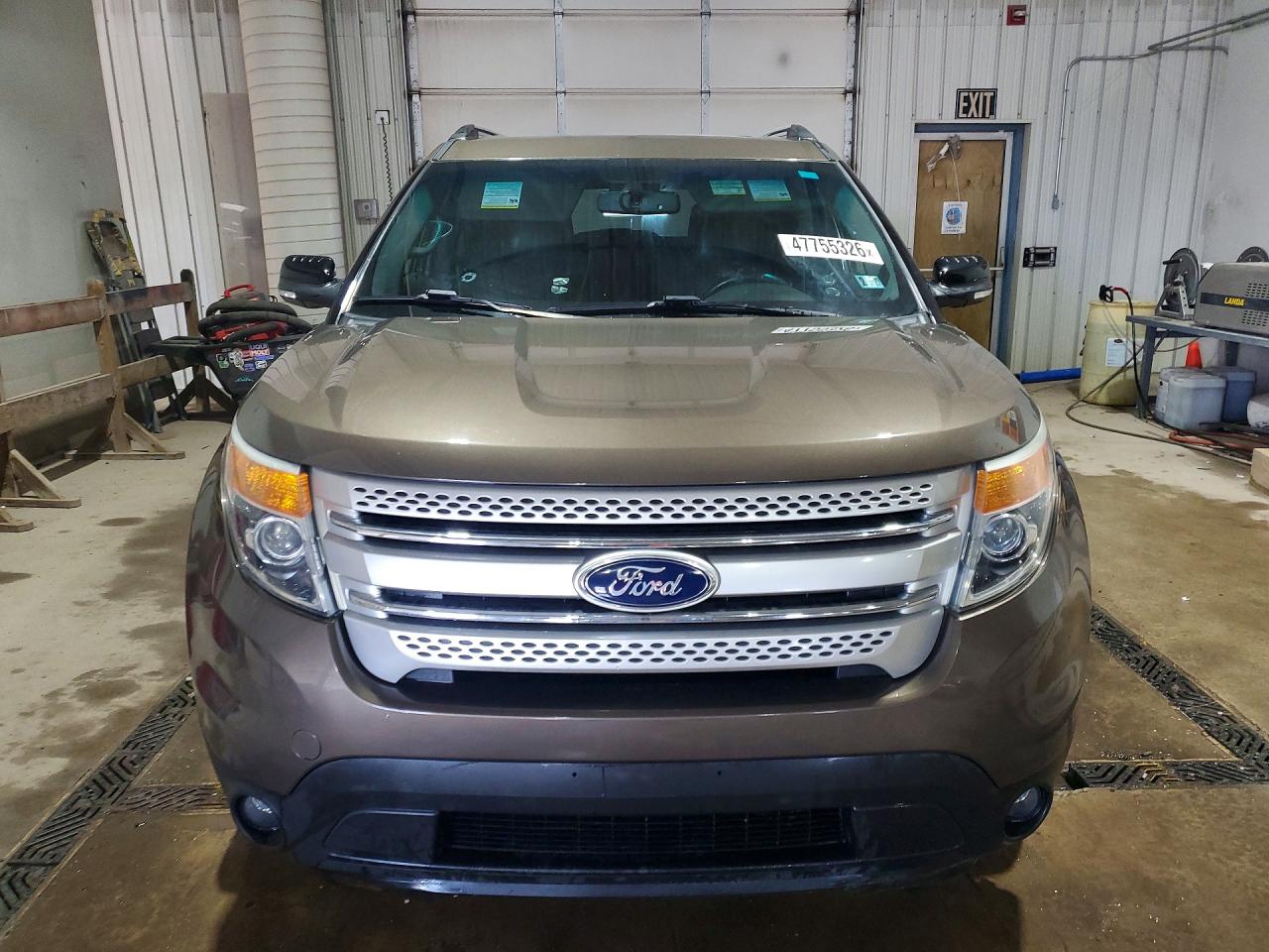 2015 FORD EXPLORER XLT photo 13