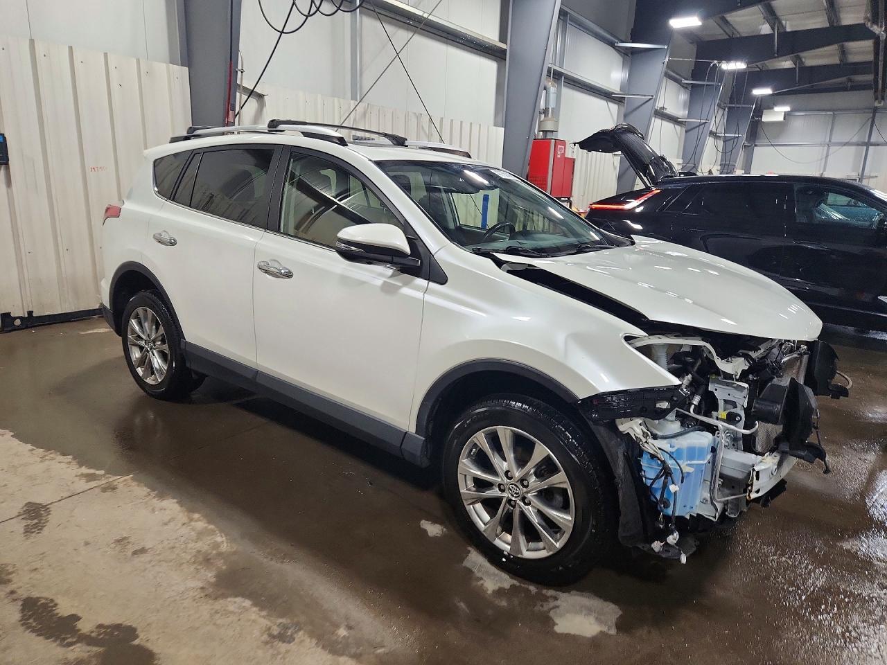 2016 TOYOTA RAV4 LIMITED photo 4