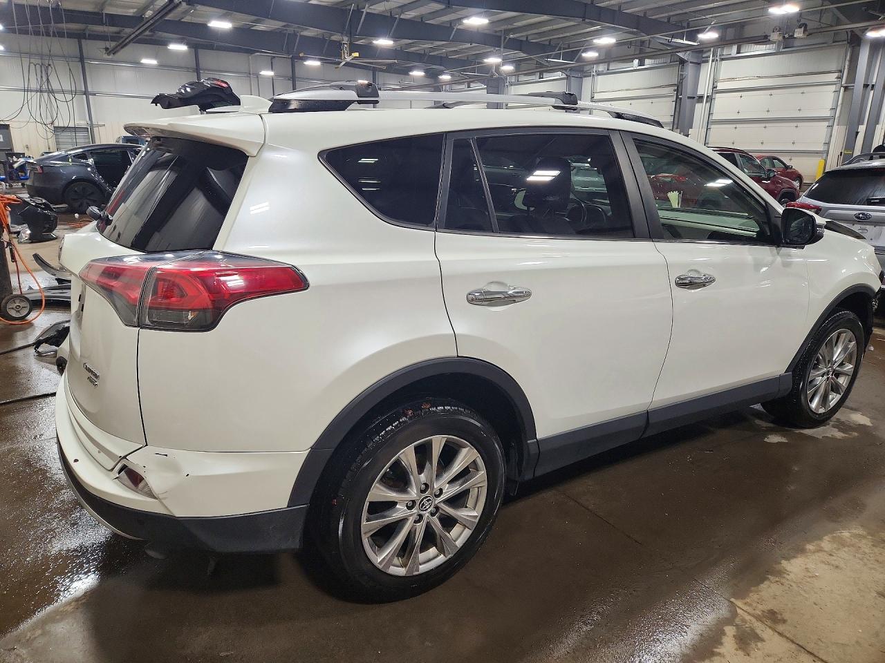 2016 TOYOTA RAV4 LIMITED photo 3
