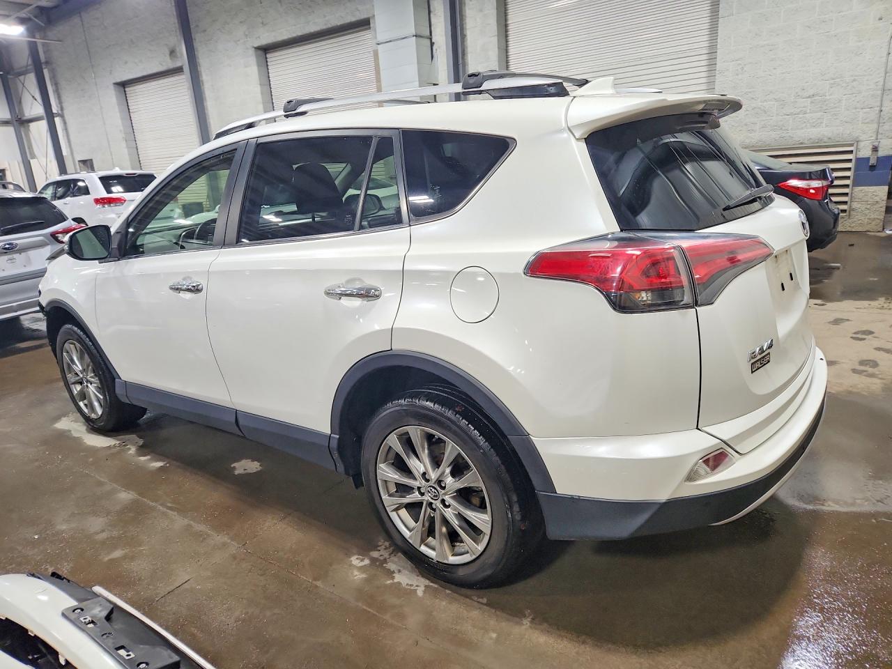 2016 TOYOTA RAV4 LIMITED photo 2