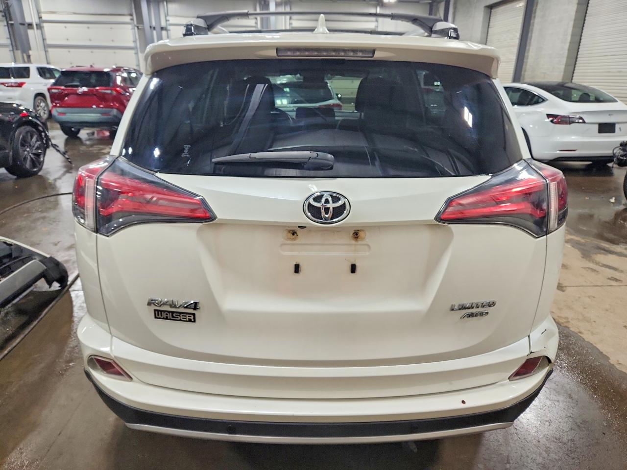 2016 TOYOTA RAV4 LIMITED photo 6