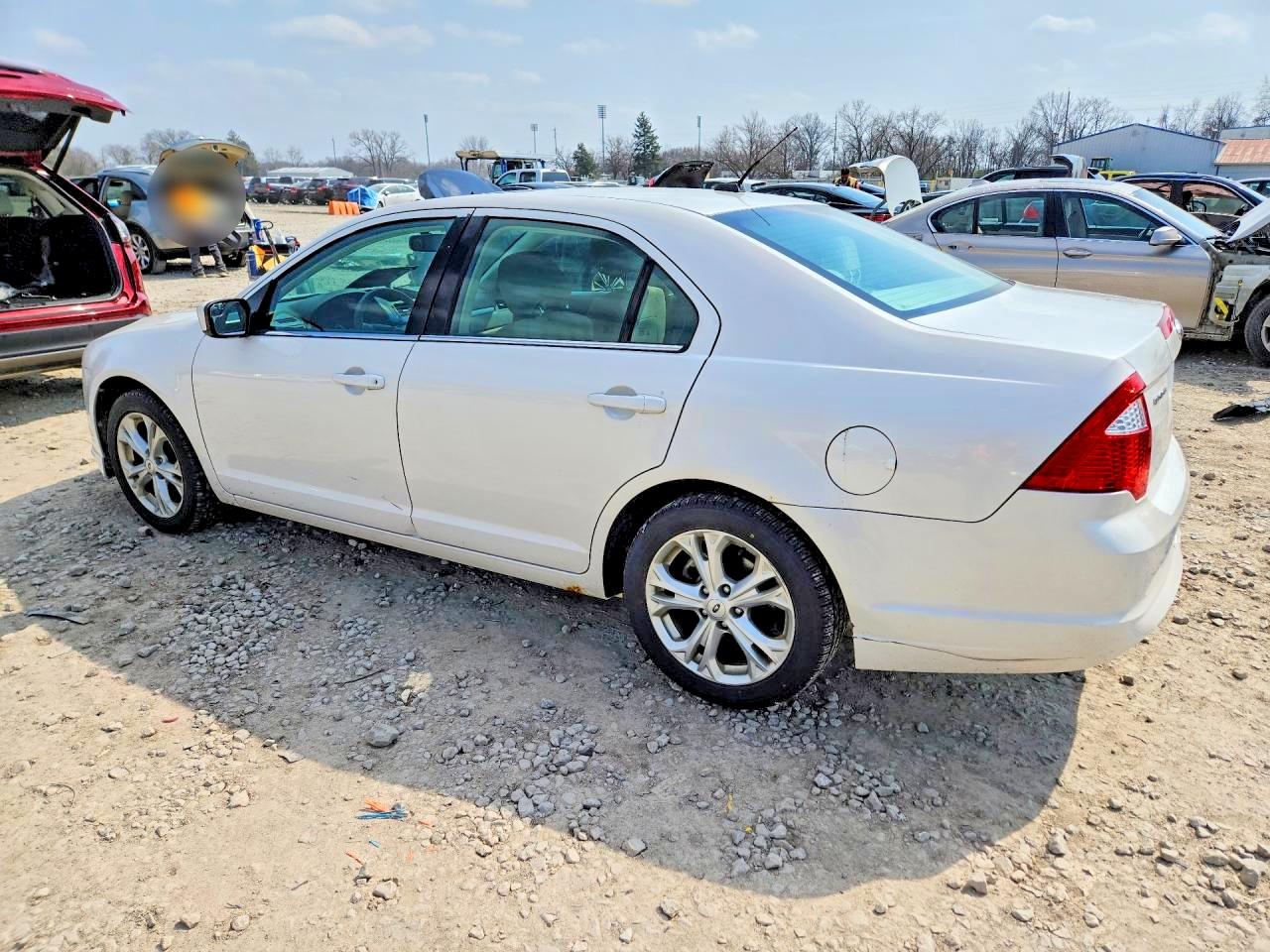 2012 FORD FUSION SE photo 3