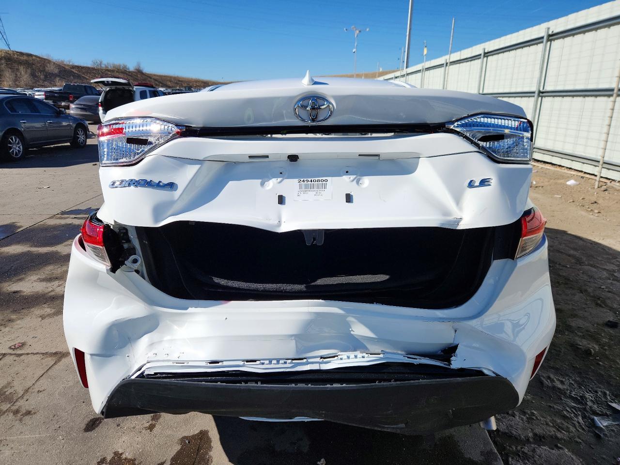 2024 TOYOTA COROLLA LE photo 11