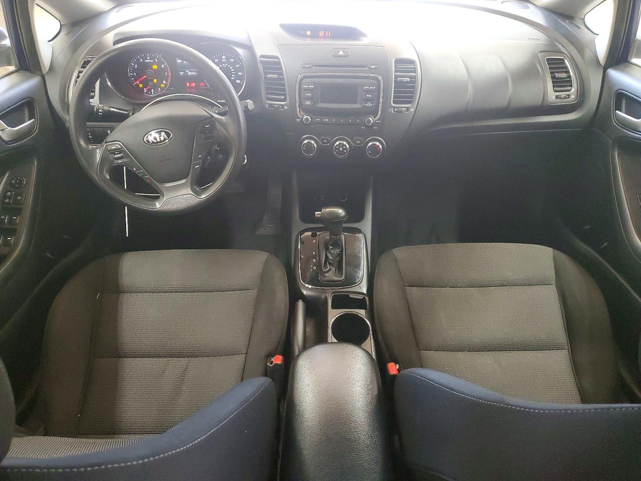 2017 KIA FORTE LX photo 22