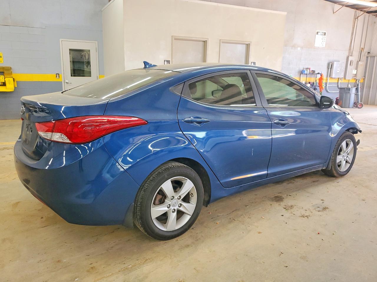 2013 HYUNDAI ELANTRA GLS photo 3