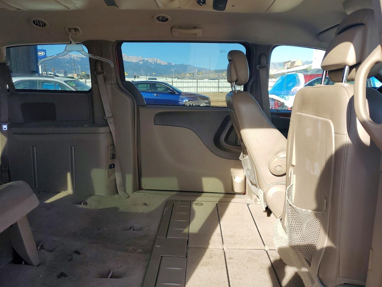 2012 CHRYSLER TOWN & COUNTRY TOURING photo 21