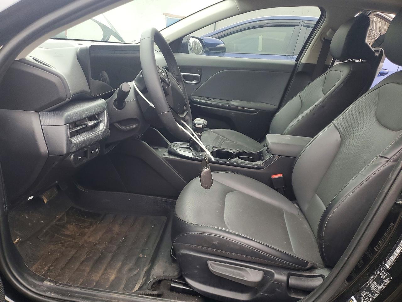 2025 KIA K4 EX photo 13