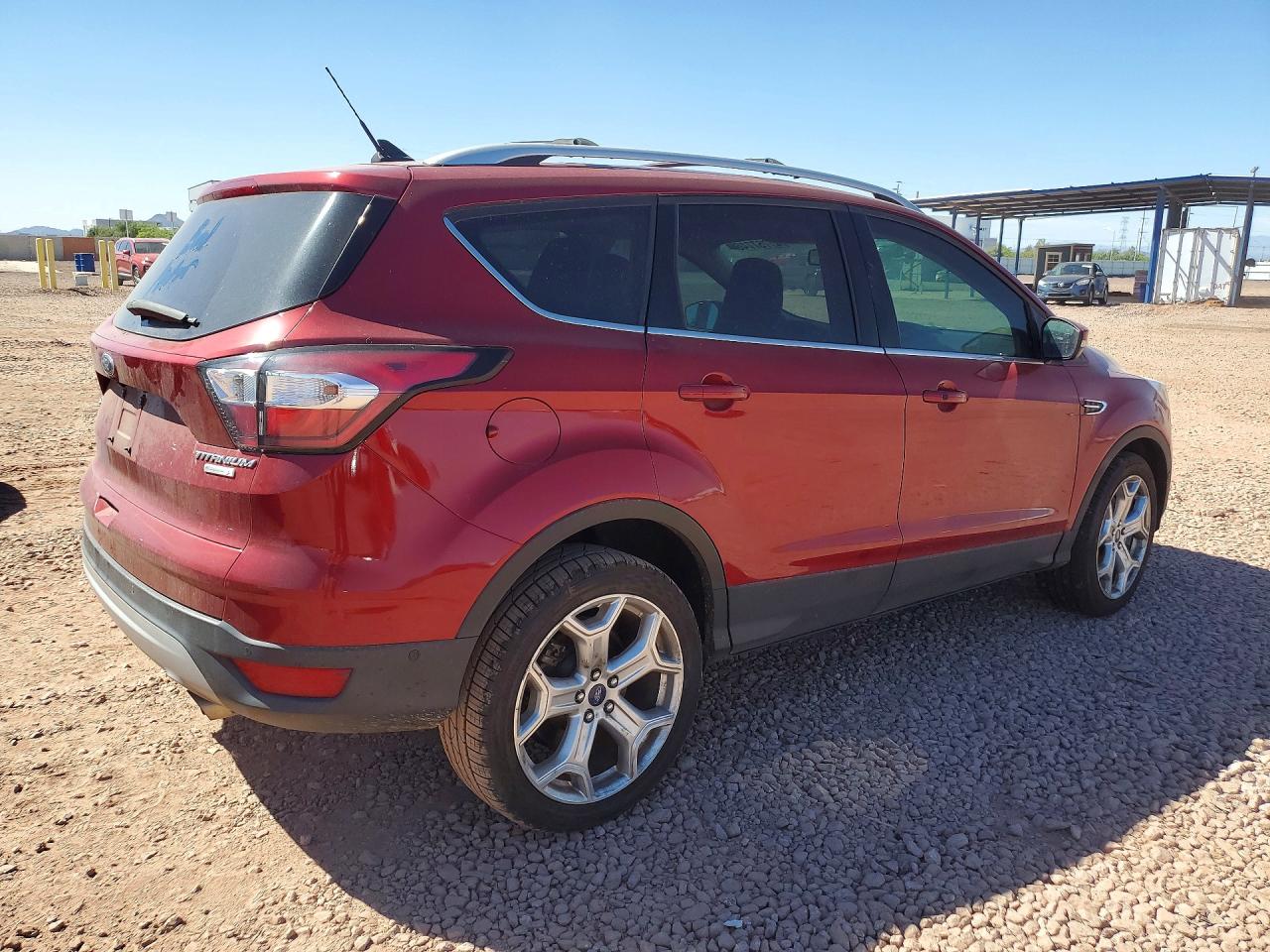 2018 FORD ESCAPE TITANIUM photo 5