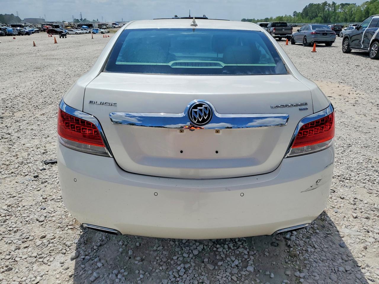 2011 BUICK LACROSSE CXS photo 11