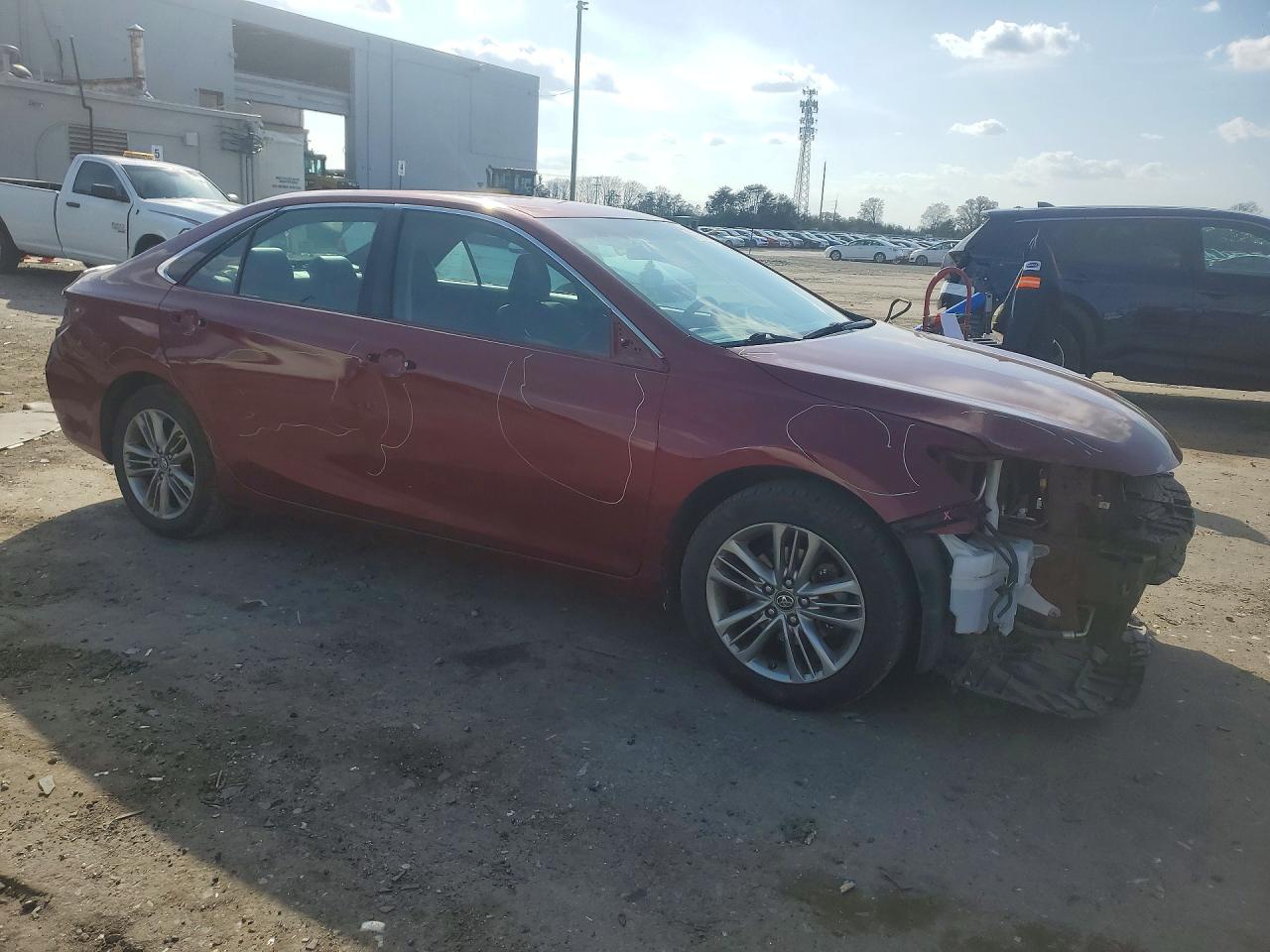2017 TOYOTA CAMRY SE photo 7