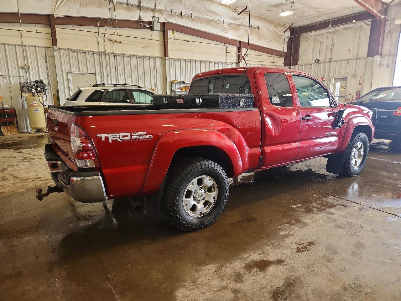 2013 TOYOTA TACOMA V6 photo 3