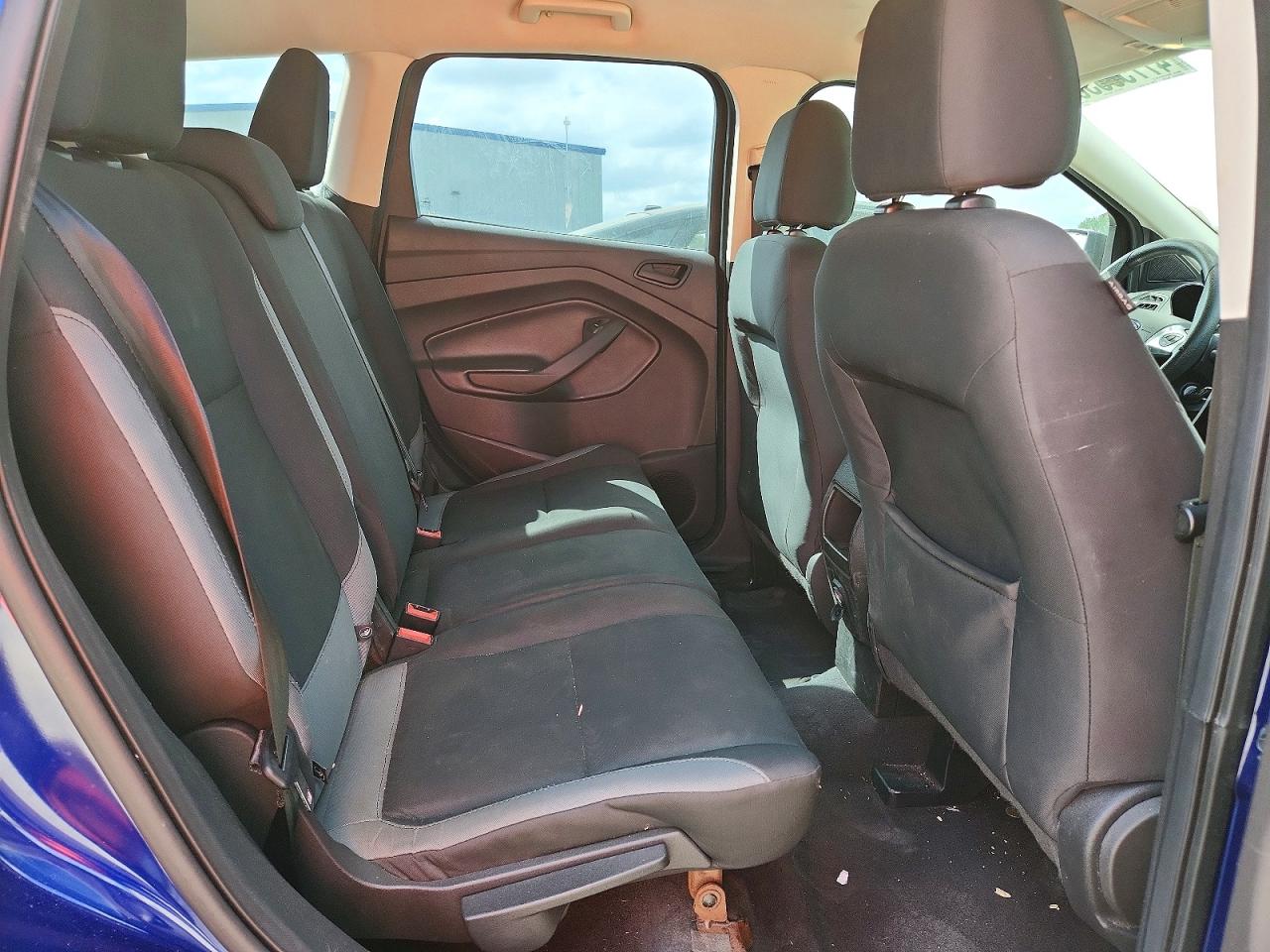 2015 FORD ESCAPE S photo 11