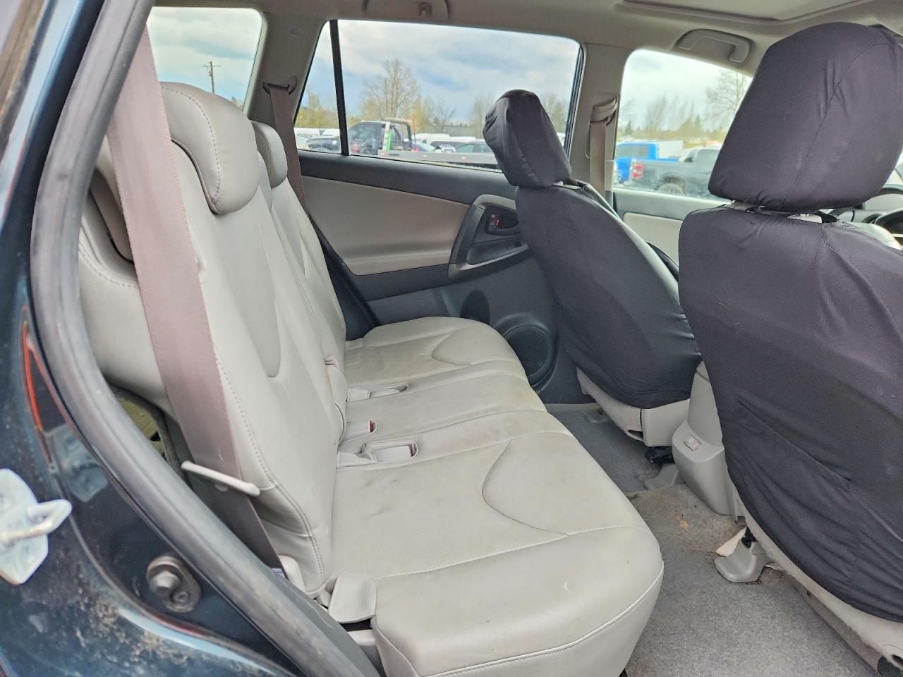 2010 TOYOTA RAV4 LIMITED photo 19