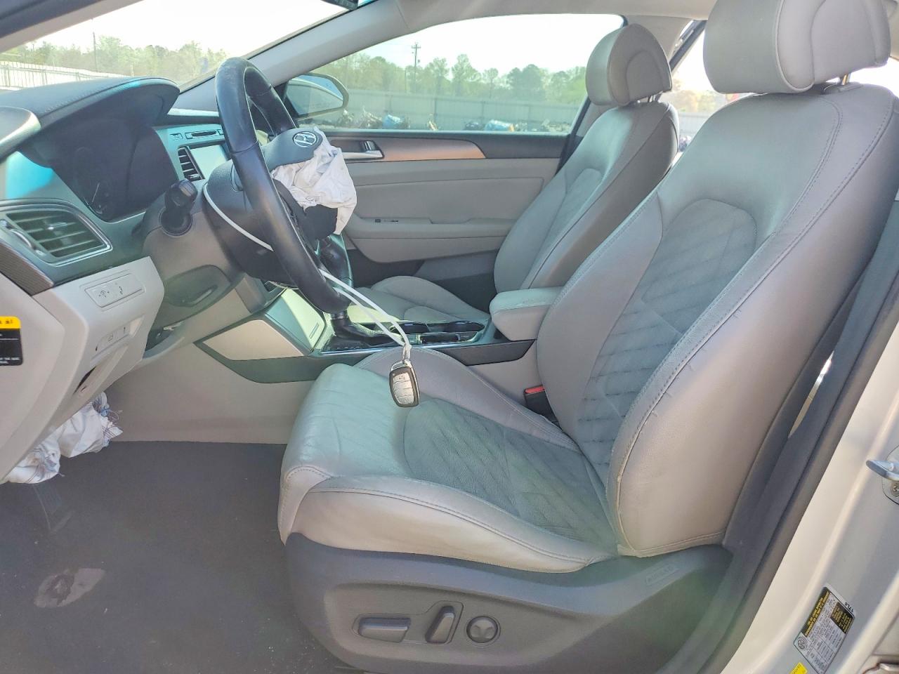 2015 HYUNDAI SONATA SPORT photo 13