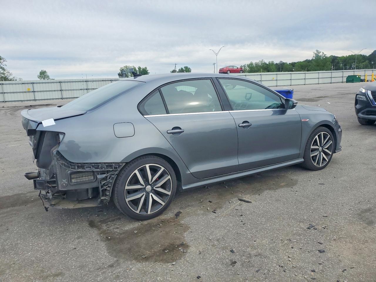 2018 VOLKSWAGEN JETTA photo 5