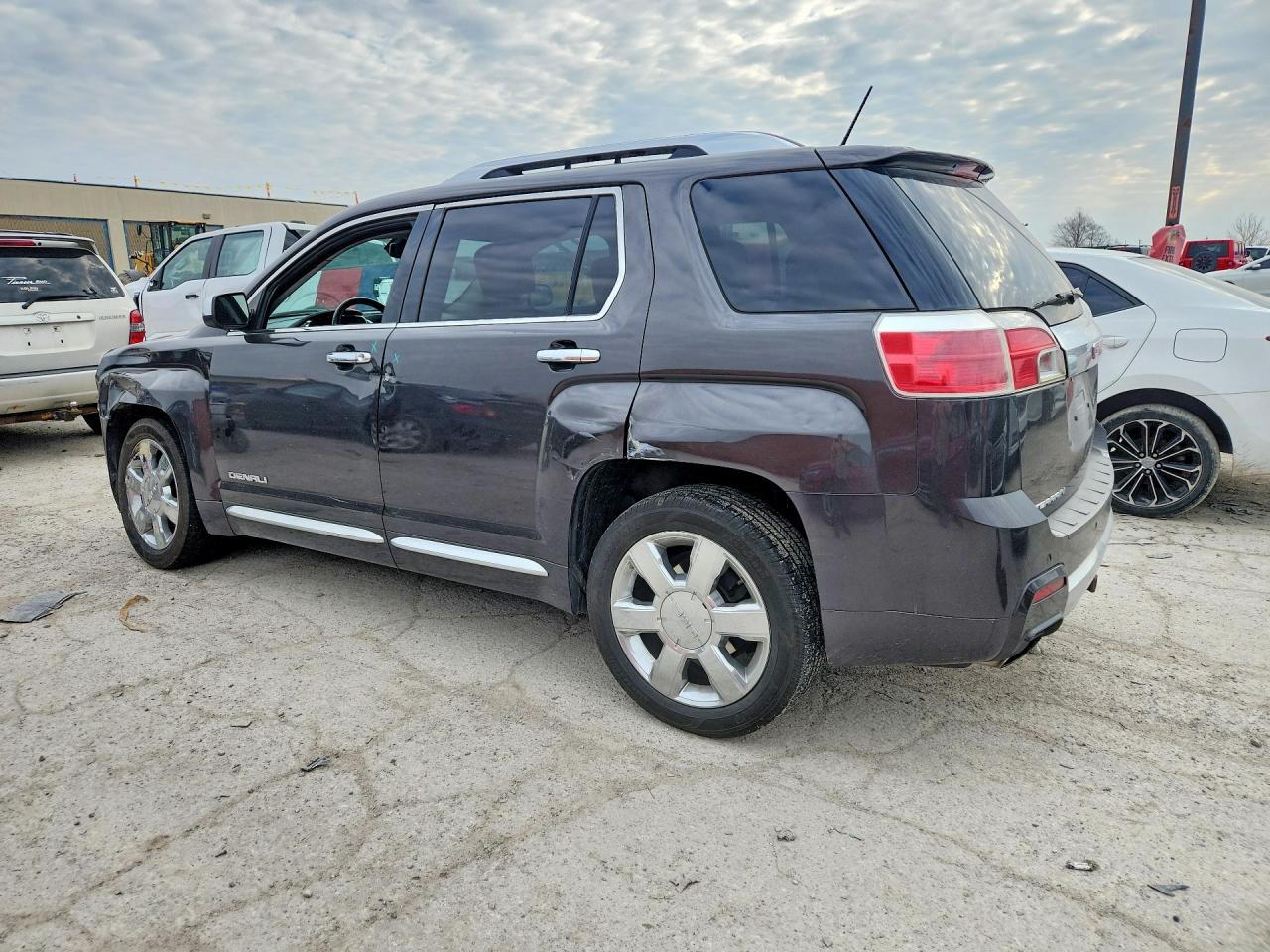 2013 GMC TERRAIN DENALI photo 3