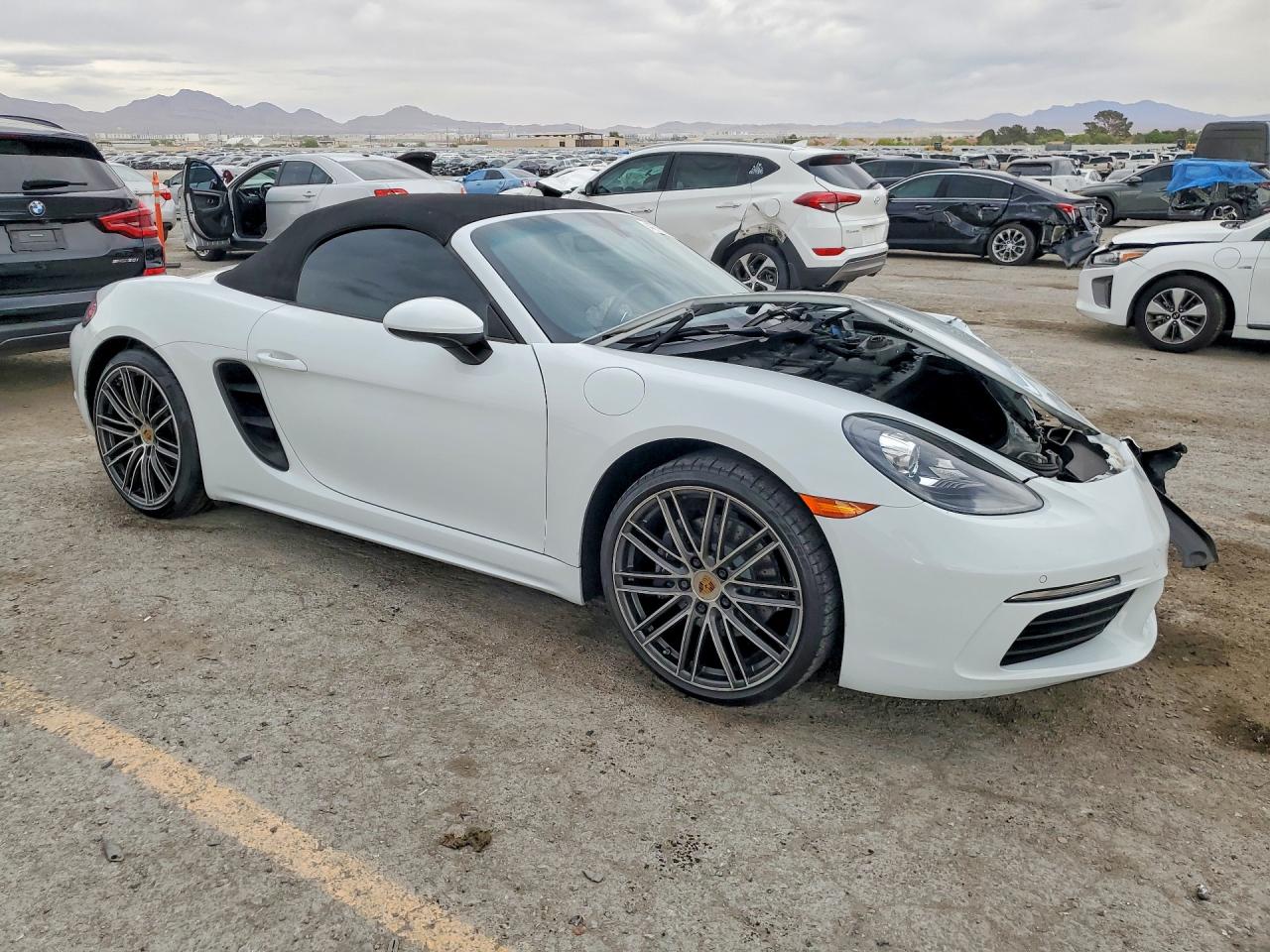 2020 PORSCHE BOXSTER BASE photo 4