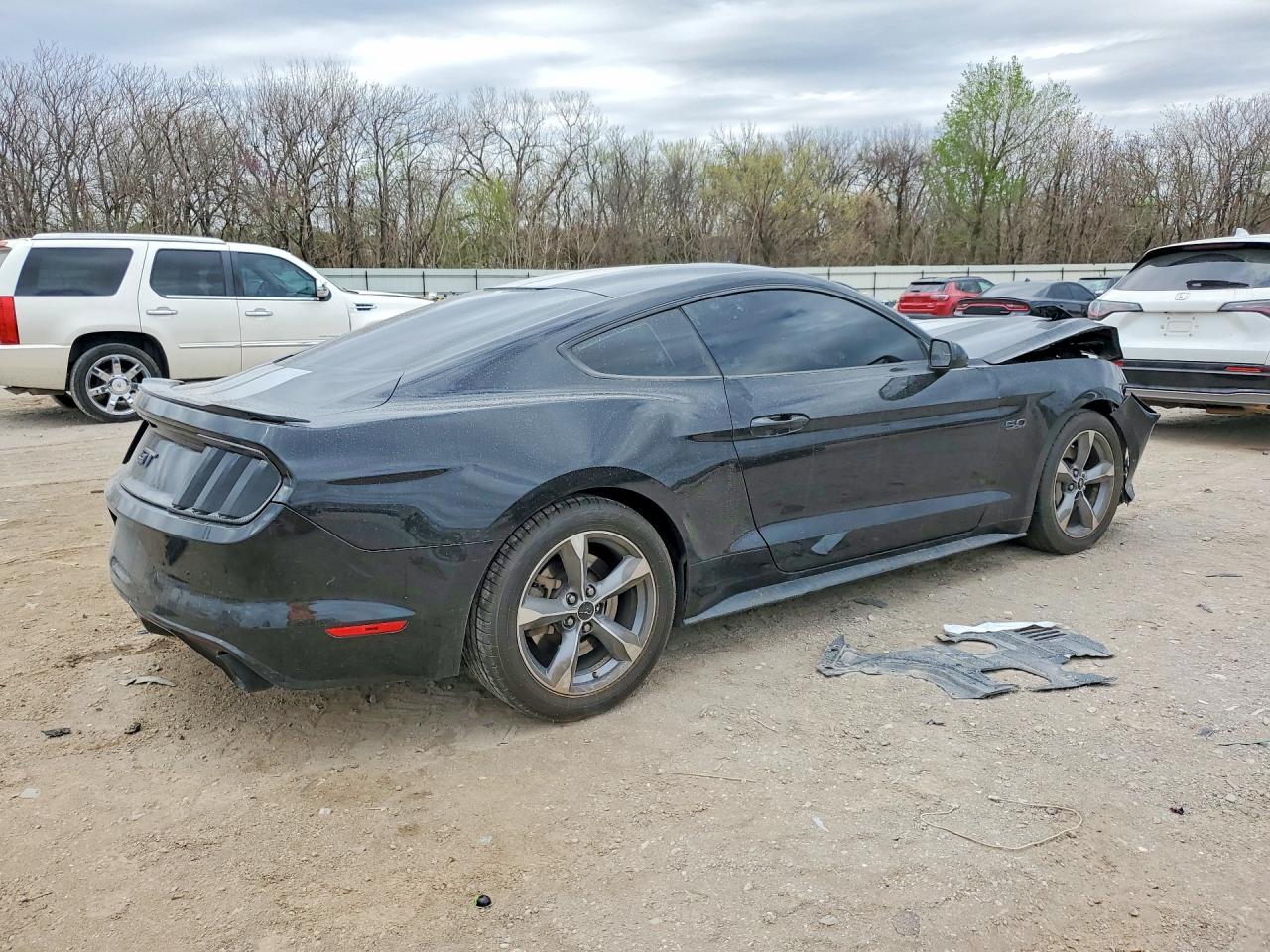 2017 FORD MUSTANG GT photo 3