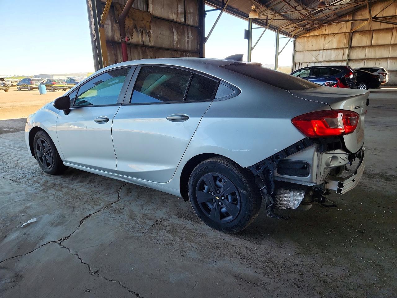 2017 CHEVROLET CRUZE LS photo 2
