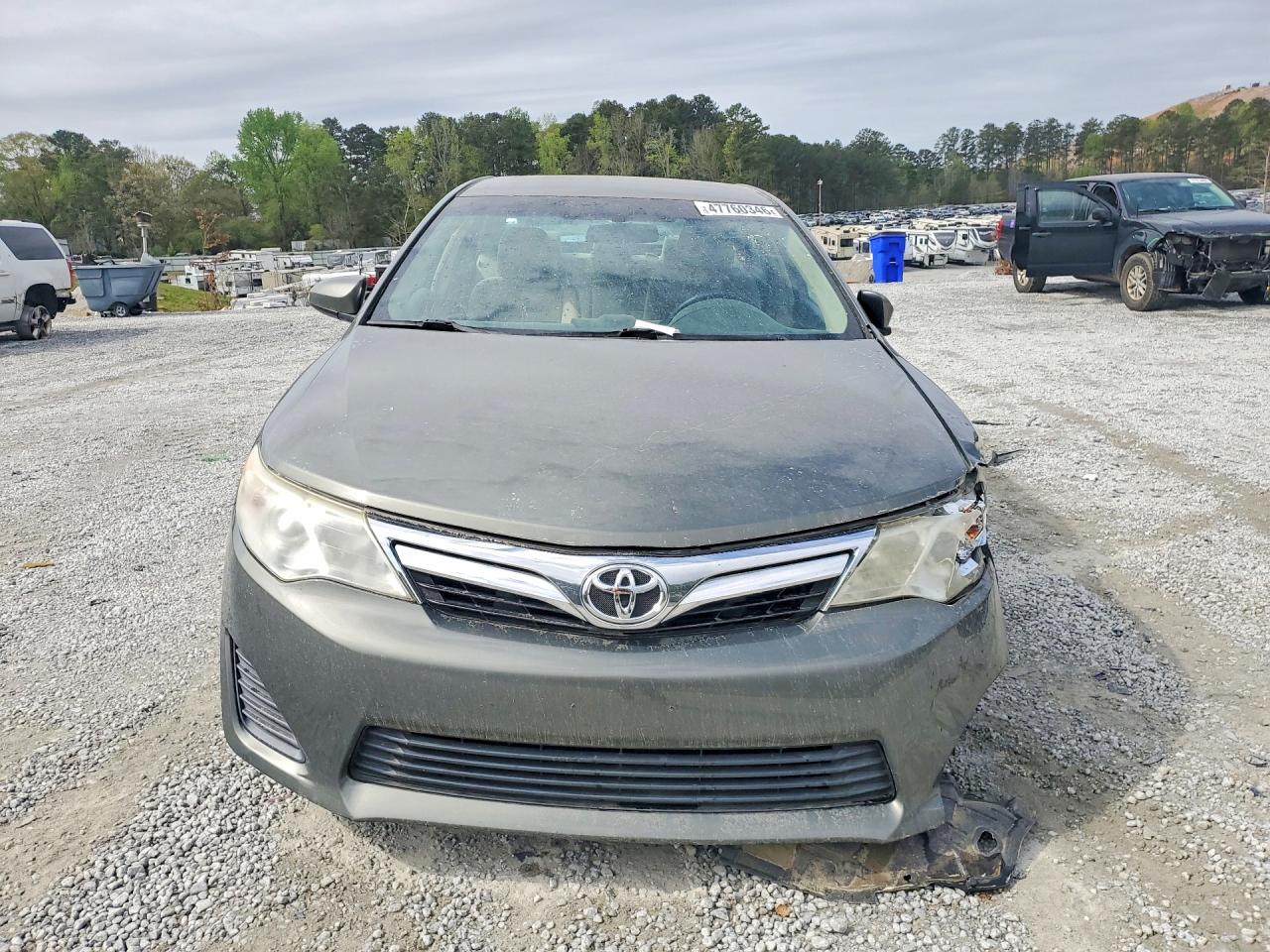 2014 TOYOTA CAMRY LE photo 13