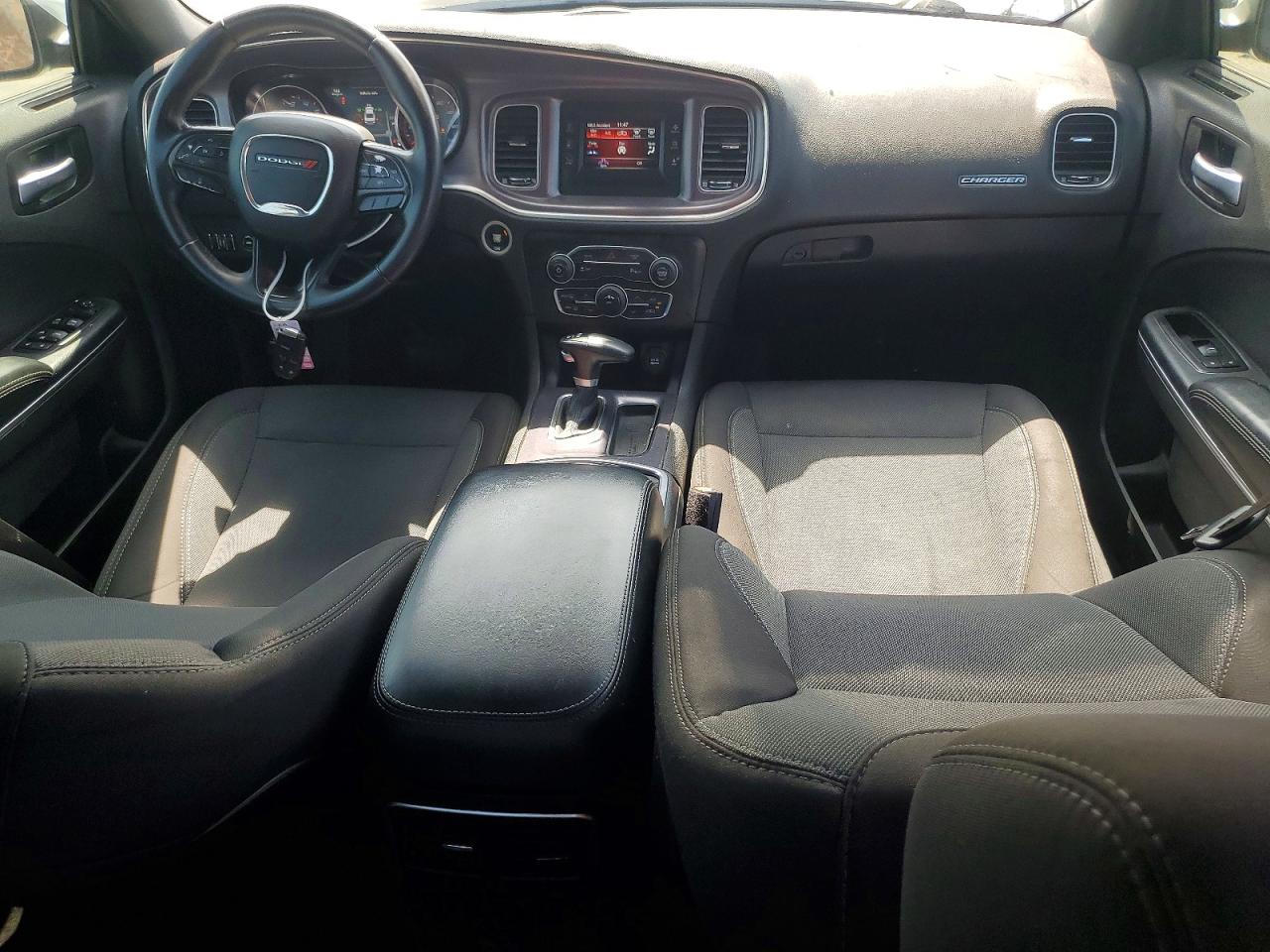 2017 DODGE CHARGER SE photo 15