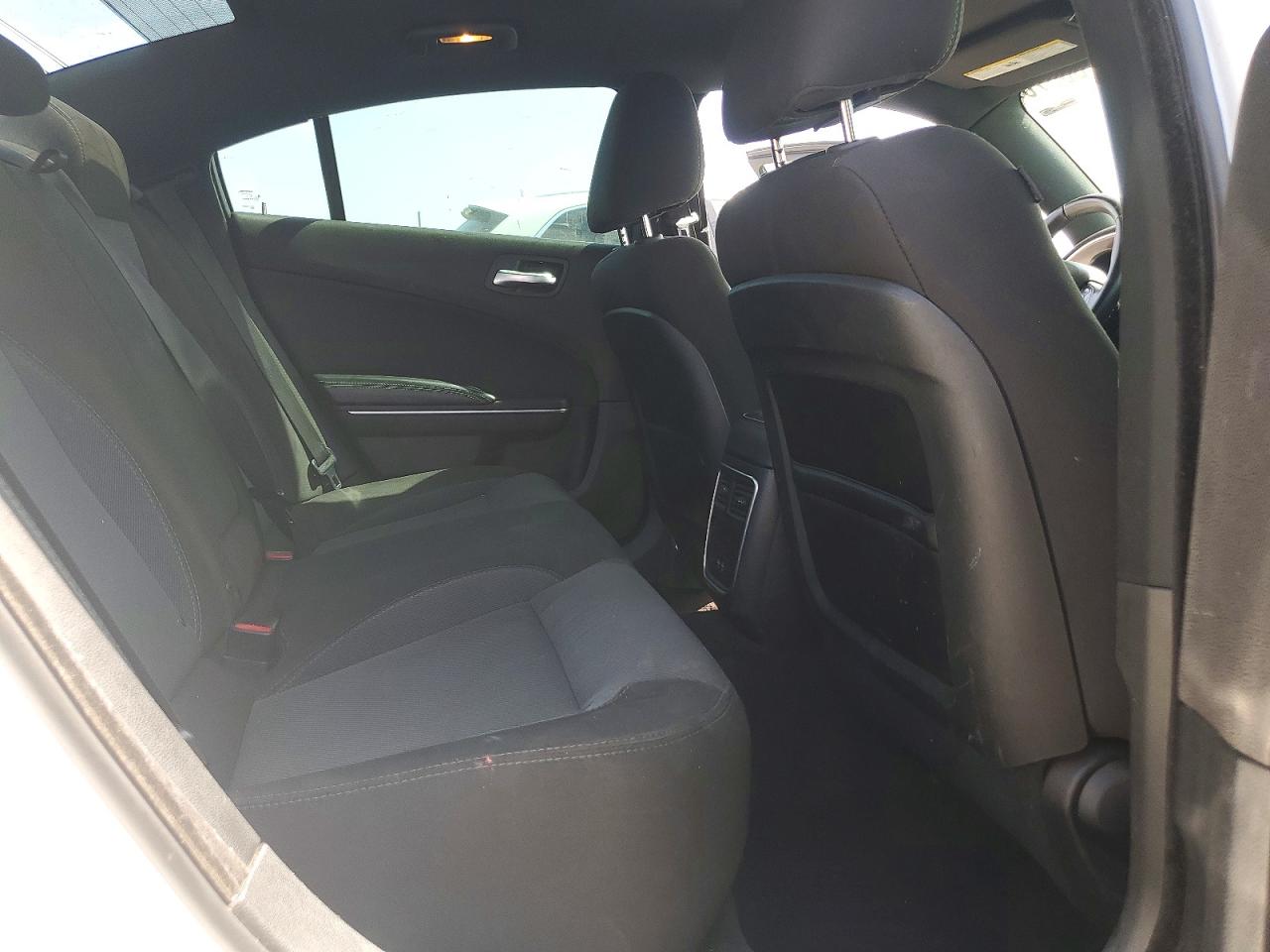 2017 DODGE CHARGER SE photo 19
