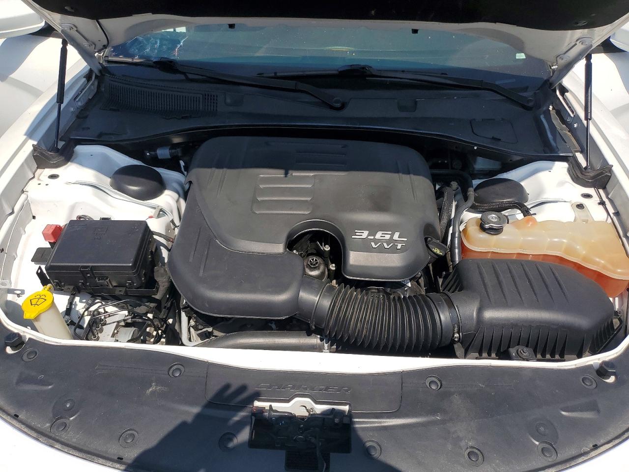 2017 DODGE CHARGER SE photo 21