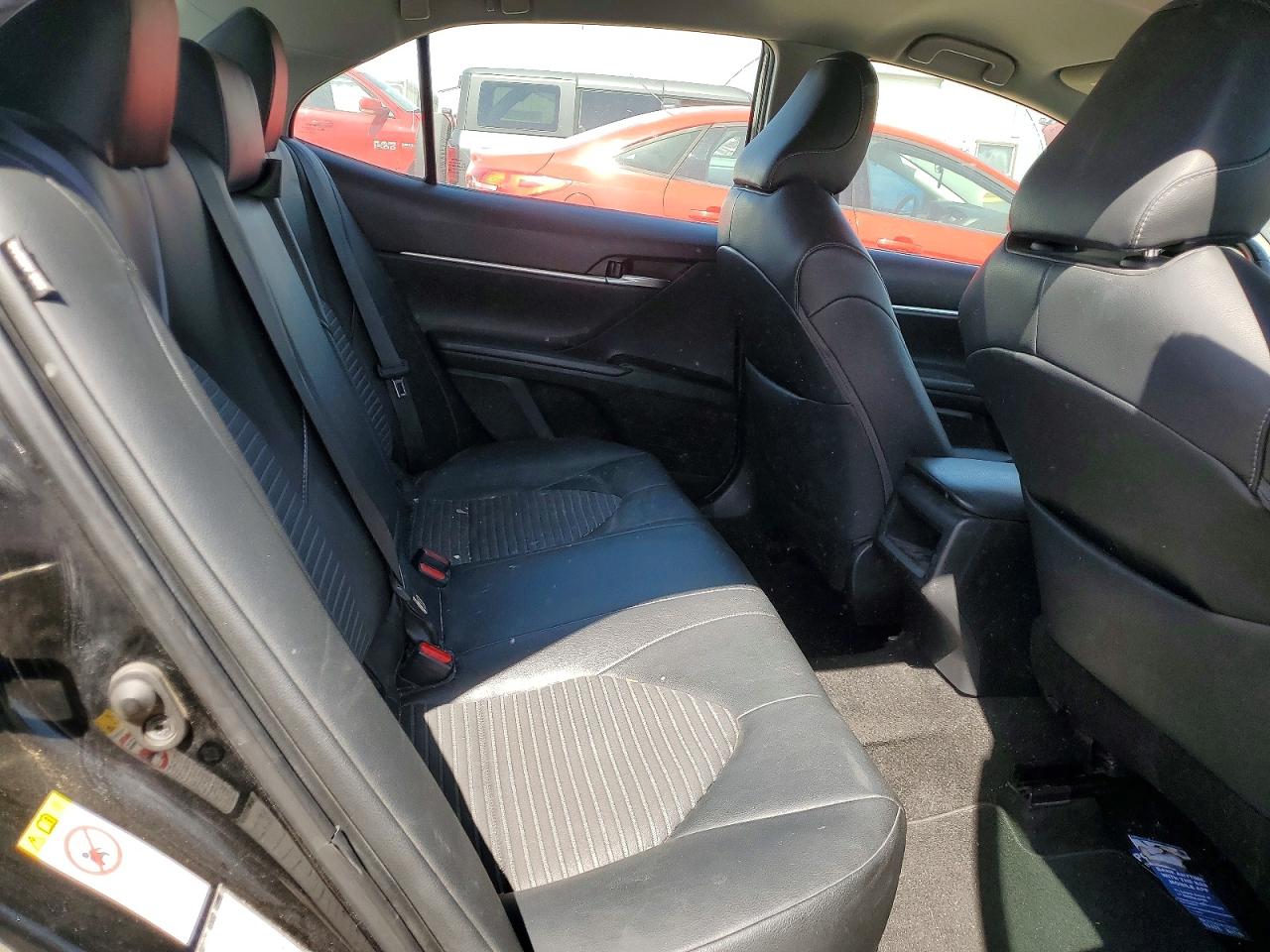 2019 TOYOTA CAMRY SE photo 28