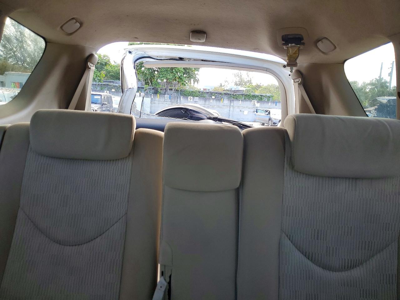 2011 TOYOTA RAV4 BASE photo 10