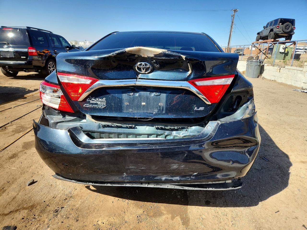 2016 TOYOTA CAMRY LE photo 6