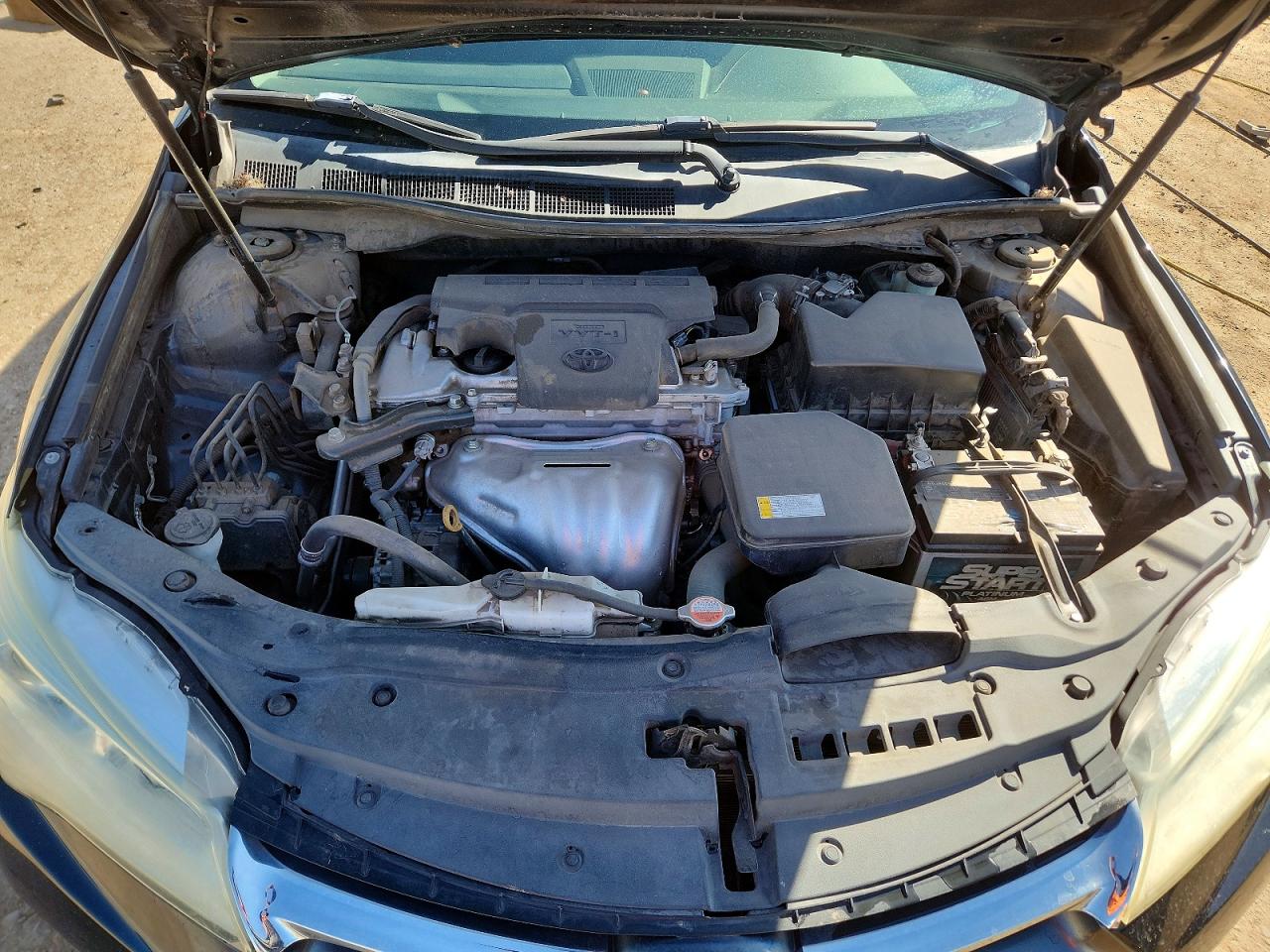 2016 TOYOTA CAMRY LE photo 11