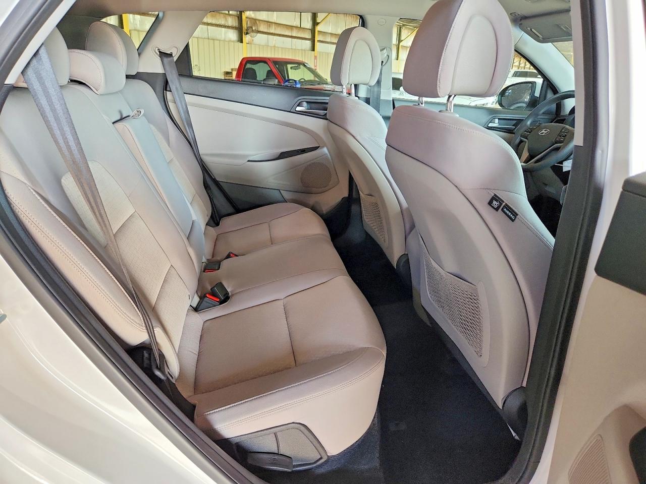 2017 HYUNDAI TUCSON SE photo 21