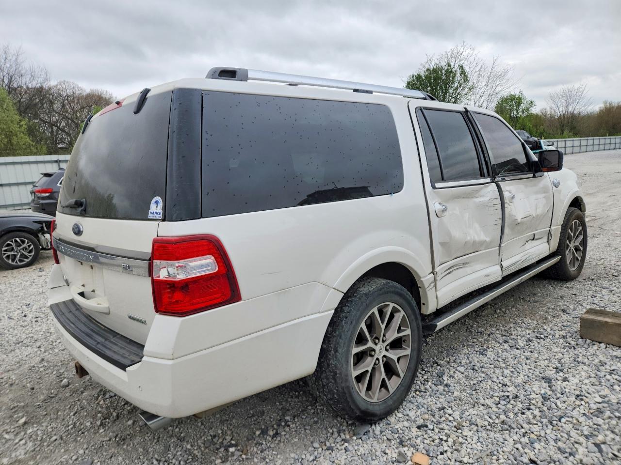 2017 FORD EXPEDITION EL XLT photo 5