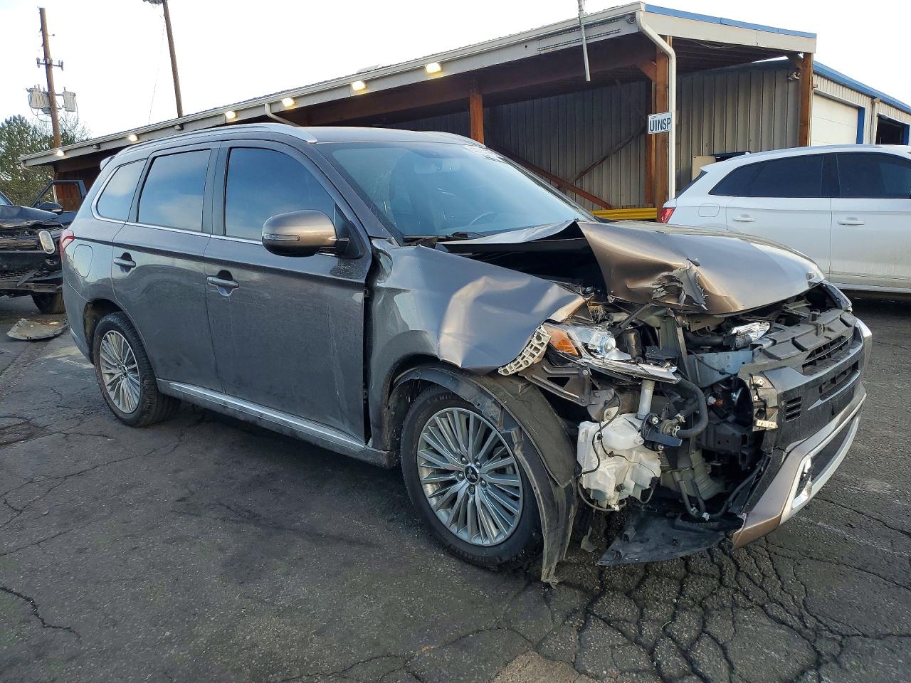 2019 MITSUBISHI OUTLANDER photo 4